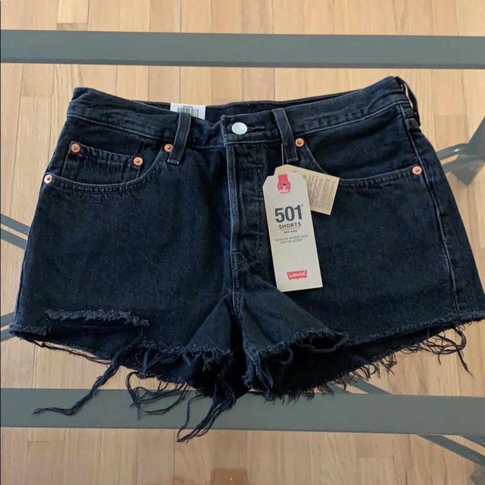 NWT Levi 501 Shorts black sz 27